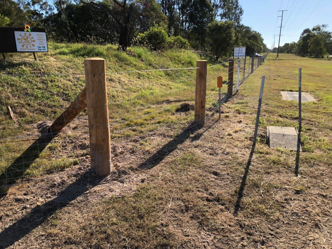 Small Dog Wire Fencing by Fraser Coast Mini Excavations, Spraying