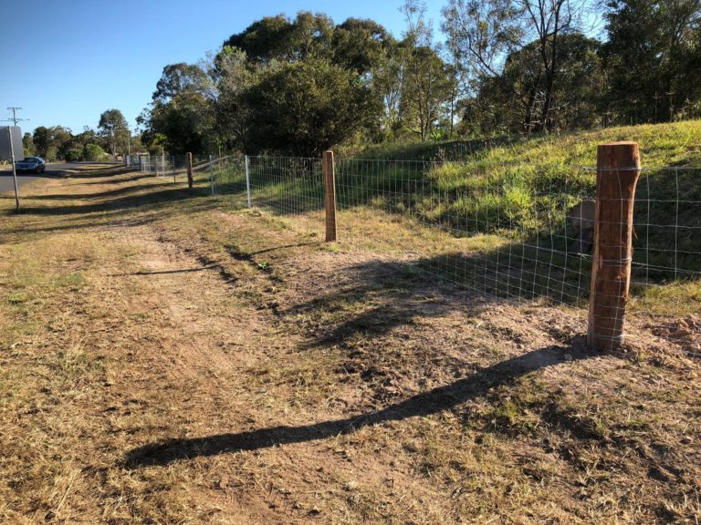 Small Dog Wire Fencing by Fraser Coast Mini Excavations, Spraying ...